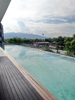 Parano condo at CM